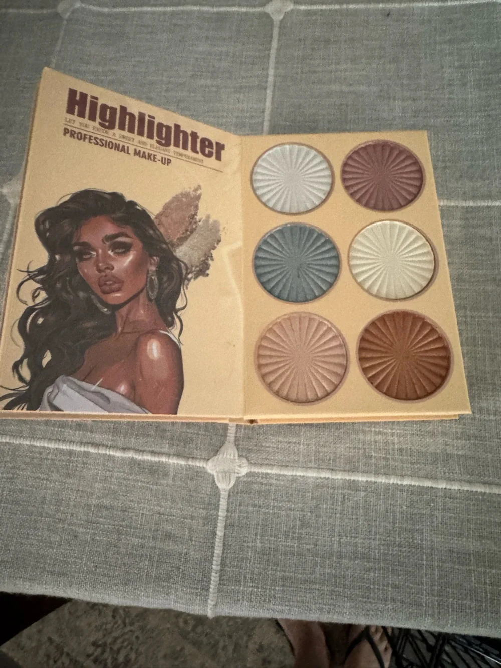 URATM Beauty Color Palette - Cream Tone